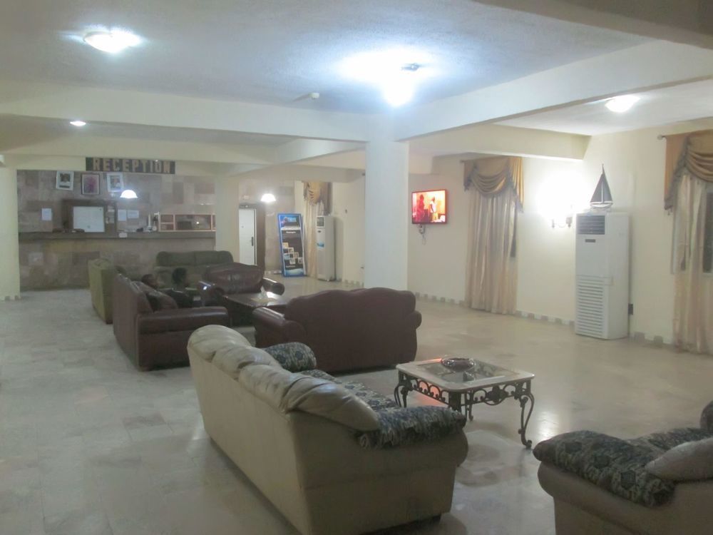 Tiffany Hotel And Towers Imogwu-Agwa Екстер'єр фото