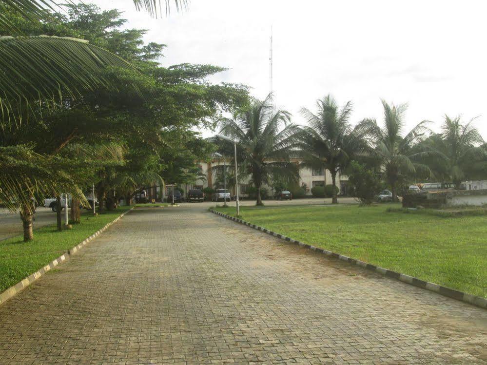 Tiffany Hotel And Towers Imogwu-Agwa Екстер'єр фото